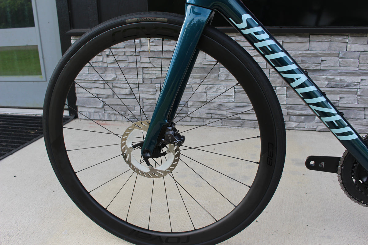 2025 Specialized Tarmac SL8 Expert Ui2- 16lbs