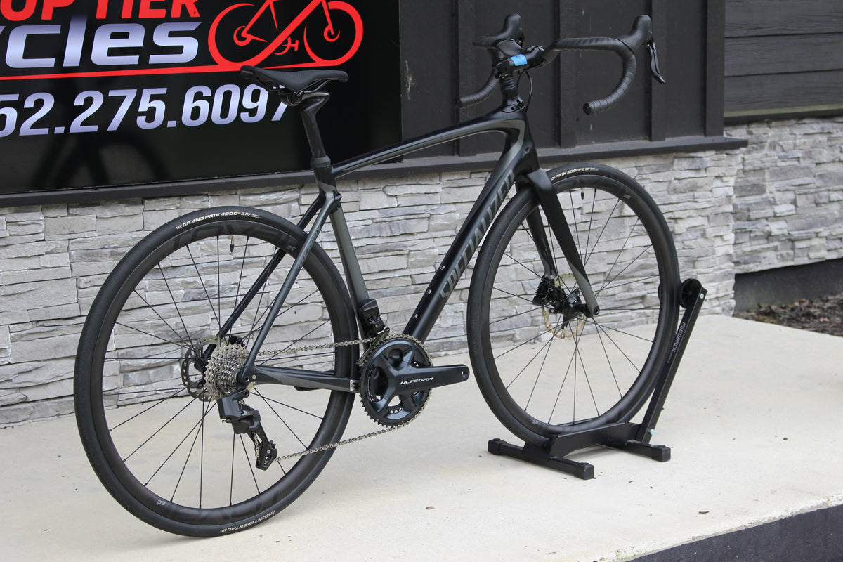 2017 Specialized Roubaix Expert Disc Di2-18lbs- $6k Retail