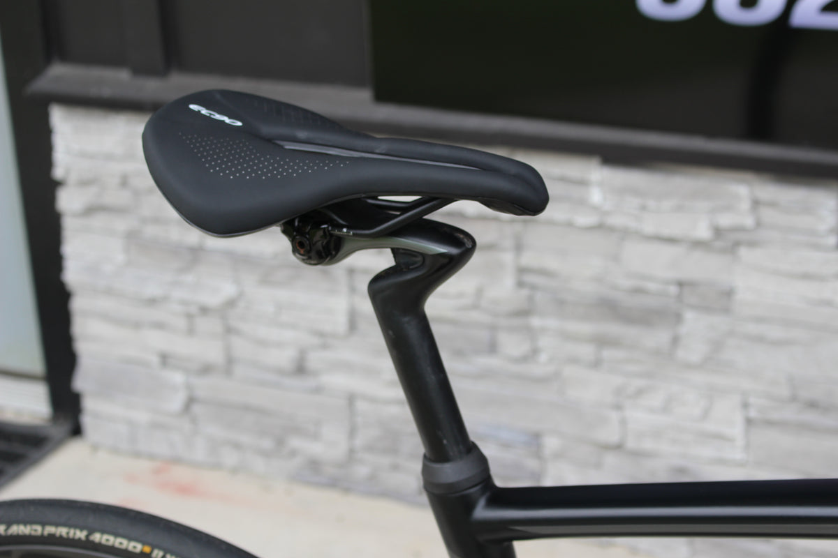2017 Specialized Roubaix Expert Disc Di2-18lbs- $6k Retail