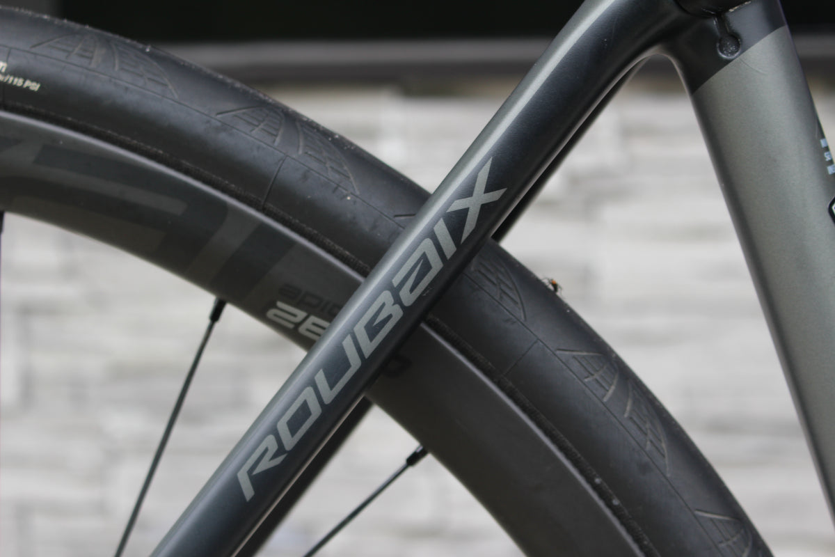 2017 Specialized Roubaix Expert Disc Di2-18lbs- $6k Retail