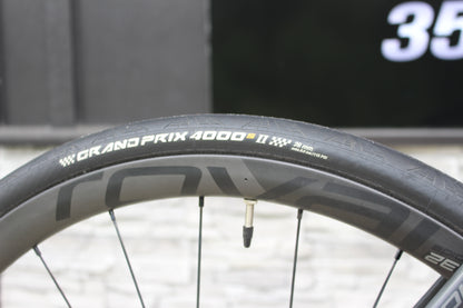 2017 Specialized Roubaix Expert Disc Di2-18lbs- $6k Retail