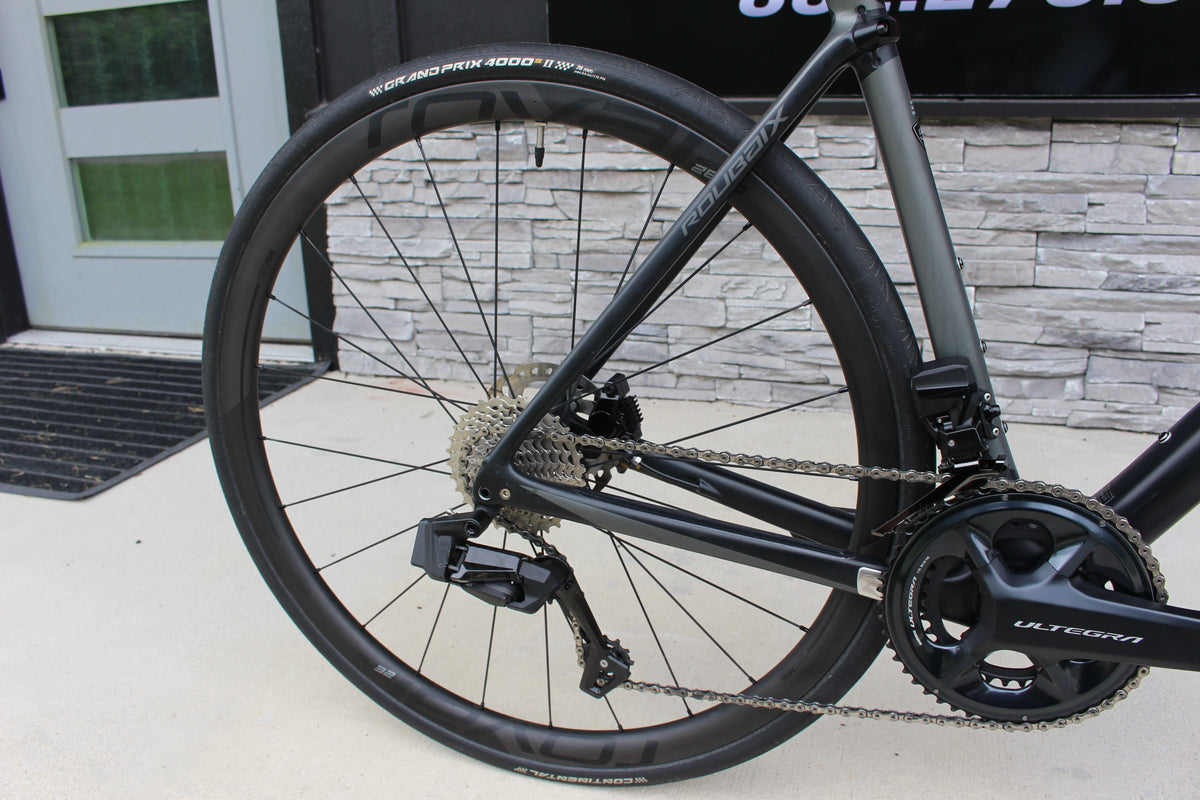 2017 Specialized Roubaix Expert Disc Di2-18lbs- $6k Retail