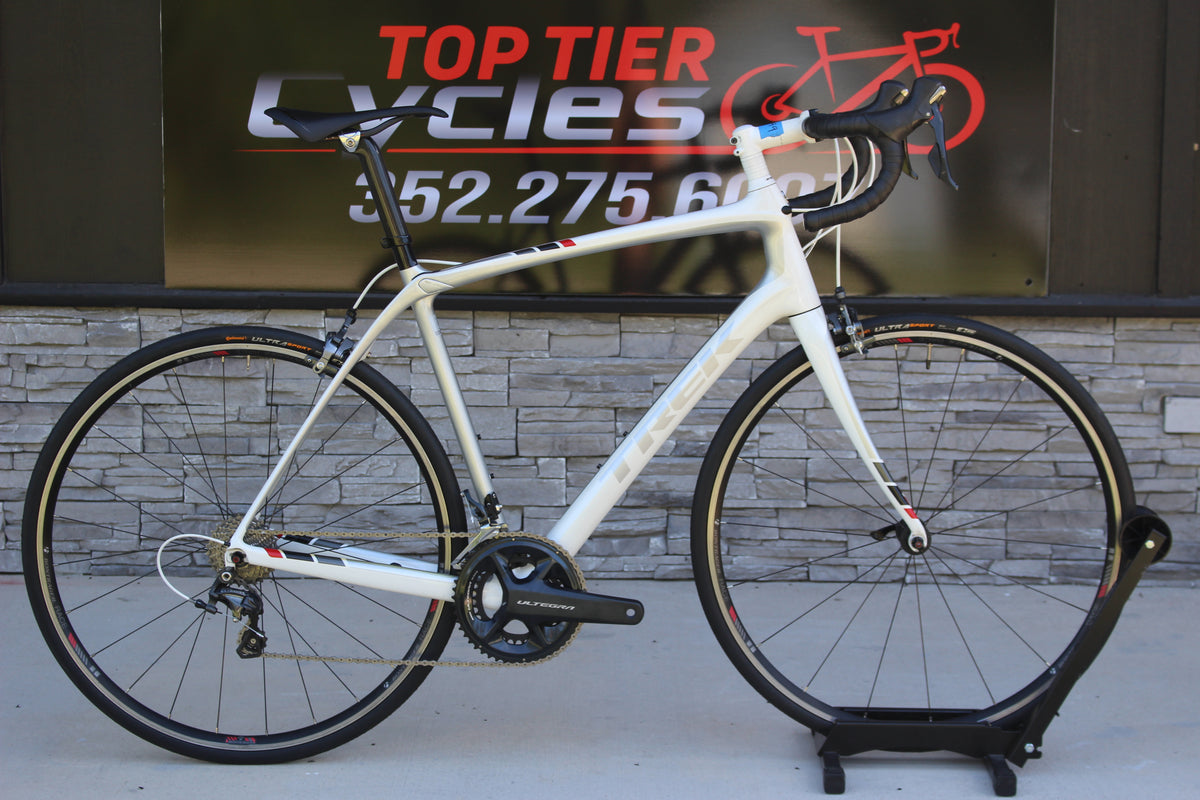 2016 Trek Domane 5.2 - Carbon/Comfort! - 17lbs