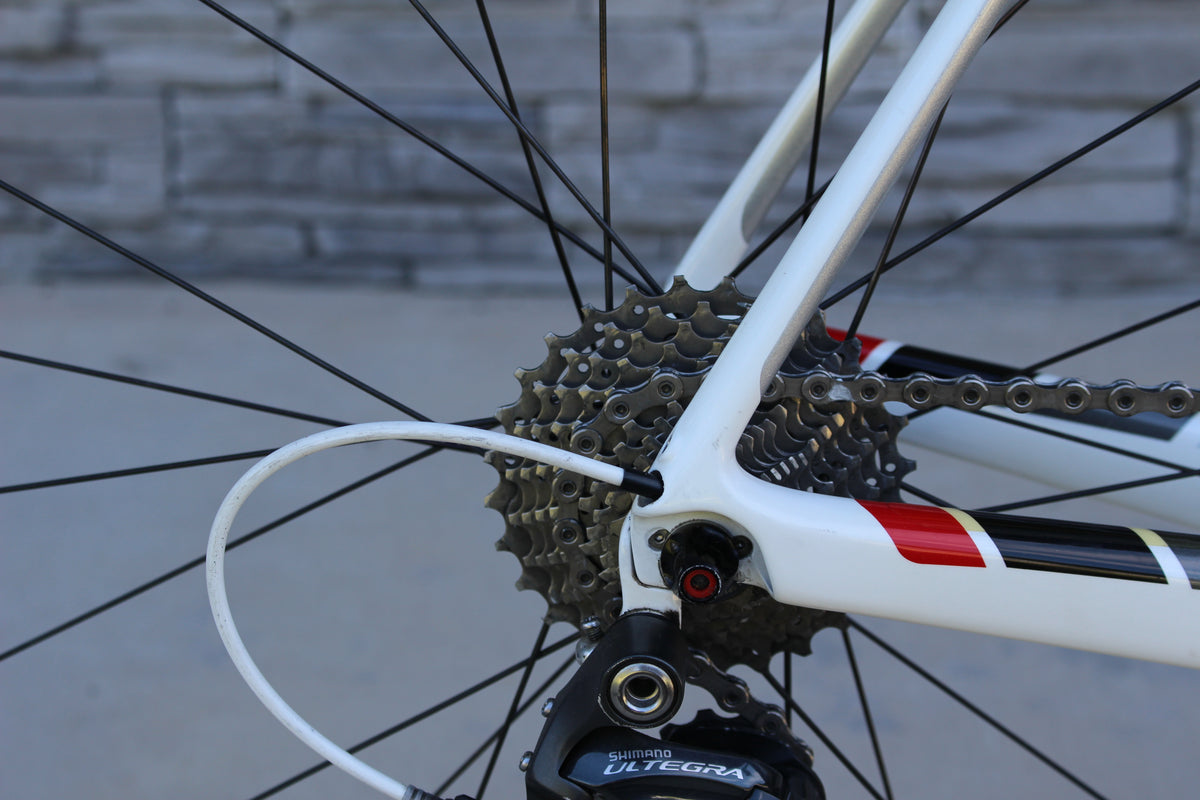 2016 Trek Domane 5.2 - Carbon/Comfort! - 17lbs