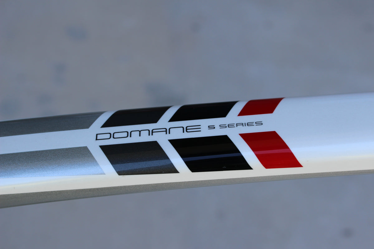 2016 Trek Domane 5.2 - Carbon/Comfort! - 17lbs