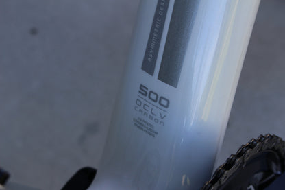 2016 Trek Domane 5.2 - Carbon/Comfort! - 17lbs