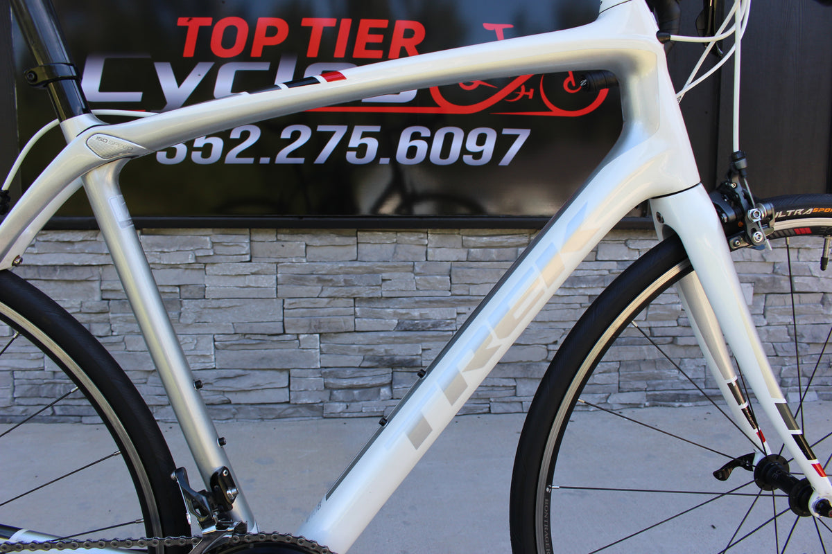 2016 Trek Domane 5.2 - Carbon/Comfort! - 17lbs