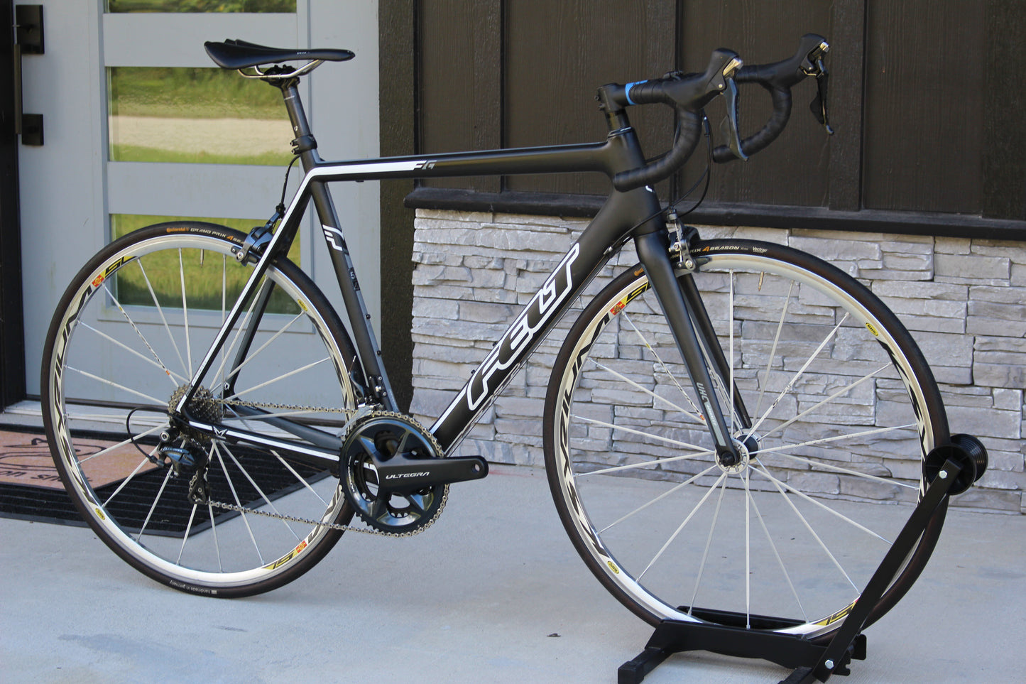 2014 Felt FC - Full Carbon Road- Ultegra- 16lbs