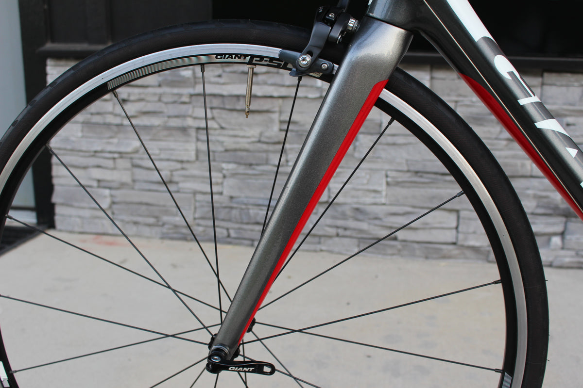 2013 Giant Avail Composite 1- Ladies- 17lbs- Full Carbon