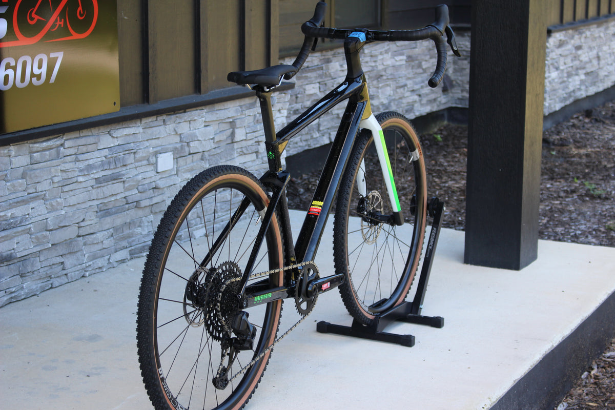 2023 BMC URS 01 Four-Carbon Gravel/CX-Brand NEW!