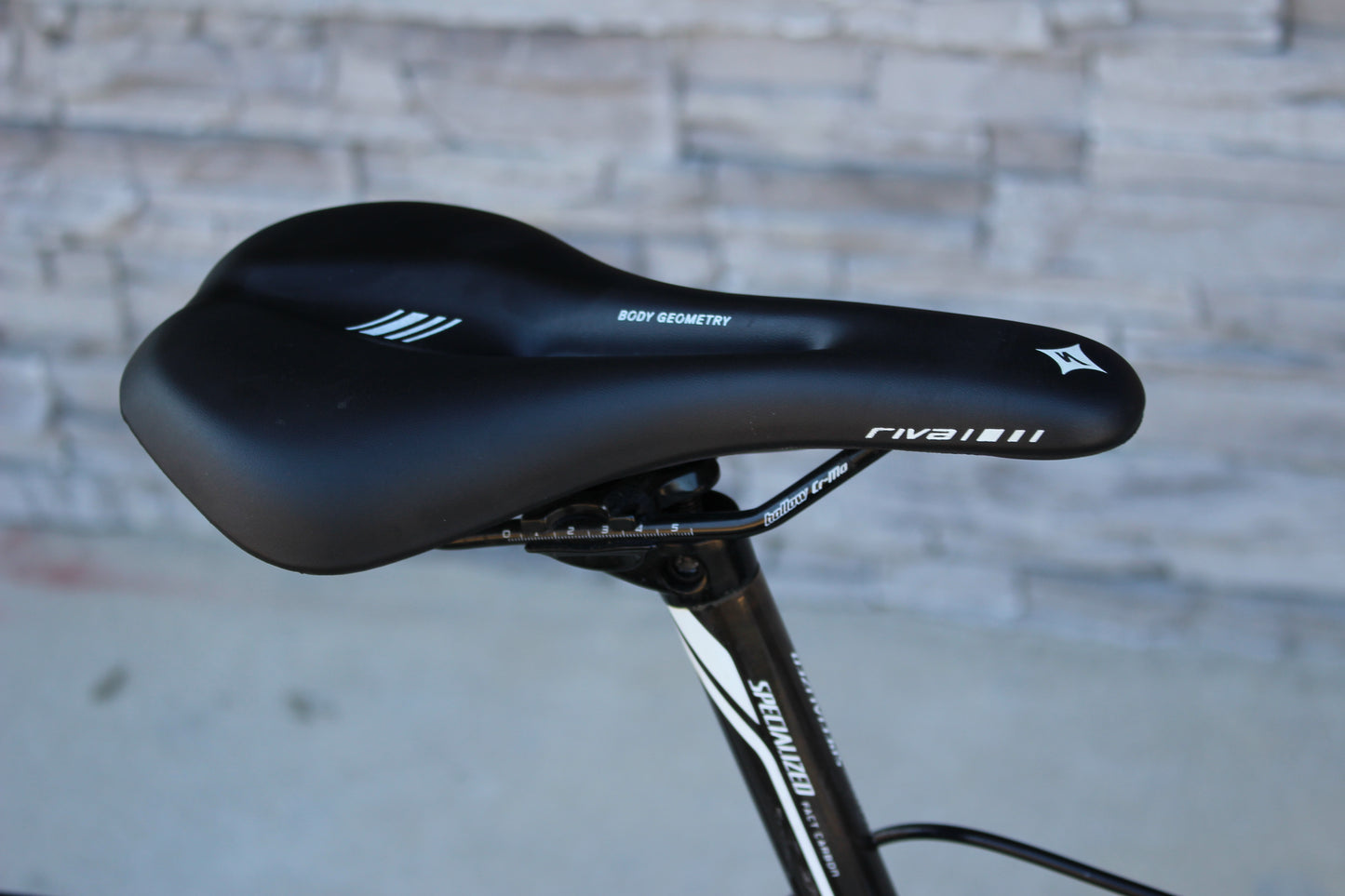 2014 Specialized Ruby - Womens Full Carbon Roadie- 19lbs