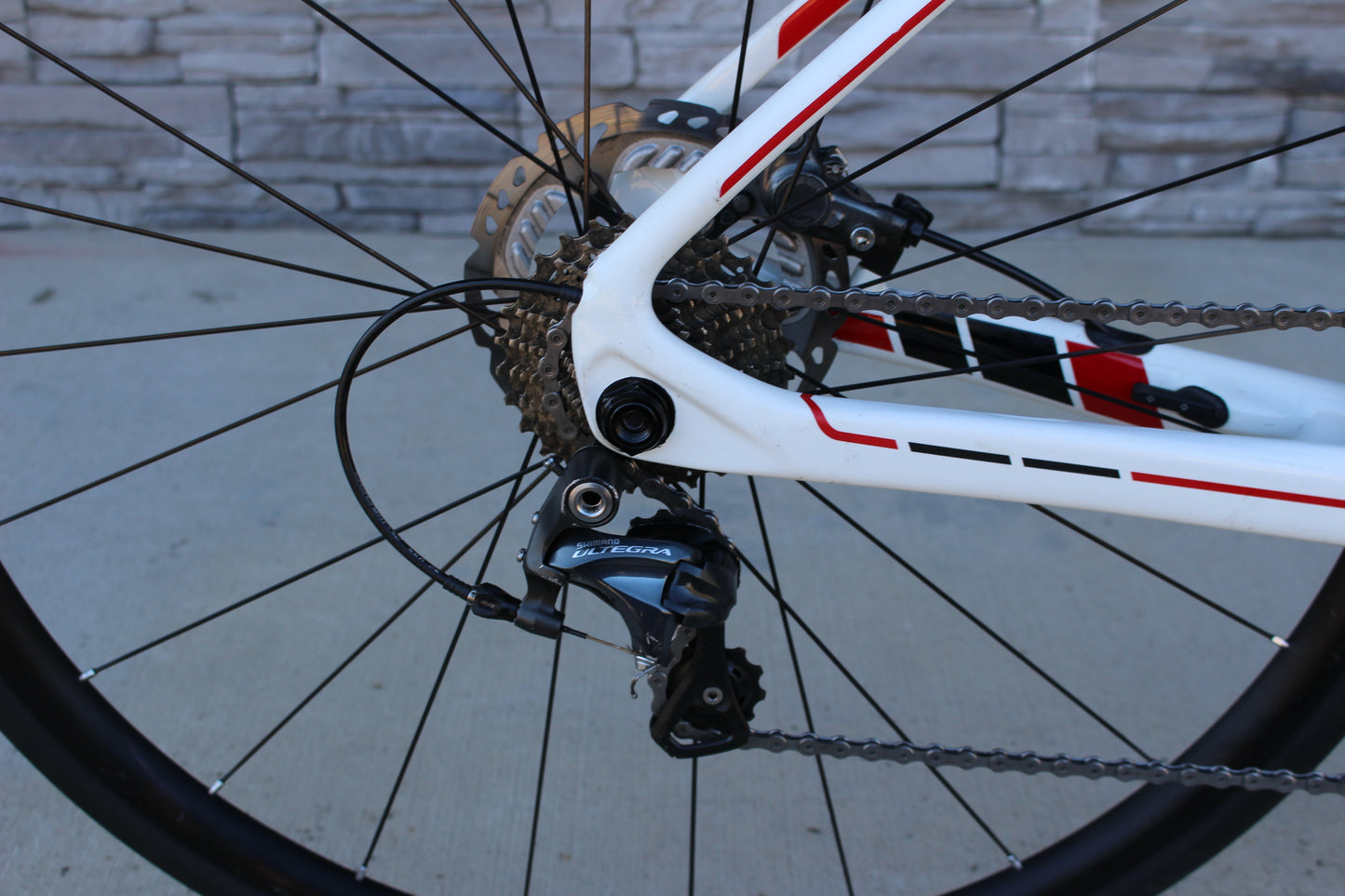 2015 Trek Domane 6 - Disc! - Ultegra - 17lbs