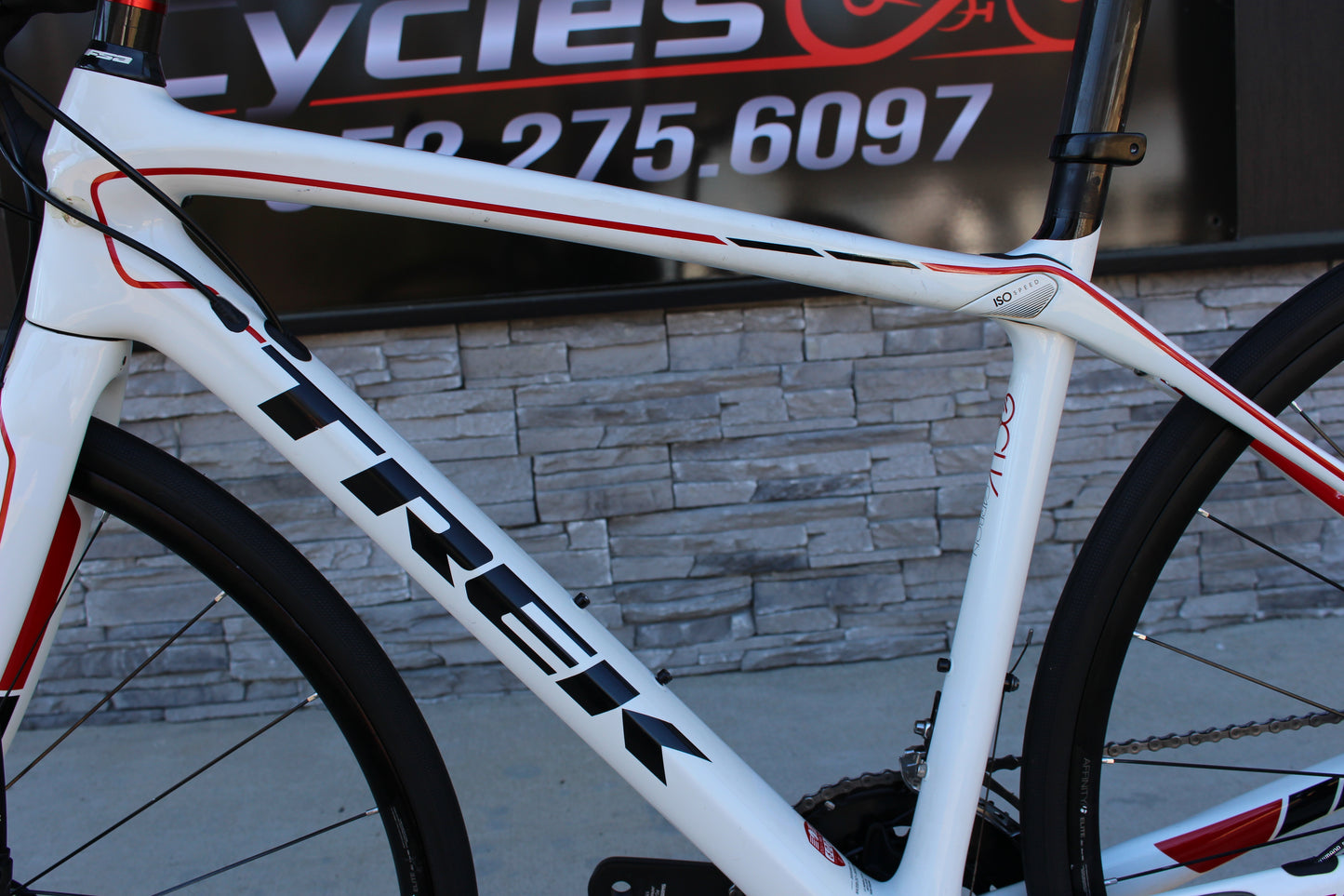 2015 Trek Domane 6 - Disc! - Ultegra - 17lbs