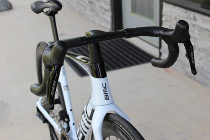 2026 BMC Teammachine R01 Aero- Di2- 17lbs- NEW!
