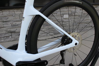 2026 BMC Teammachine R01 Aero- Di2- 17lbs- NEW!
