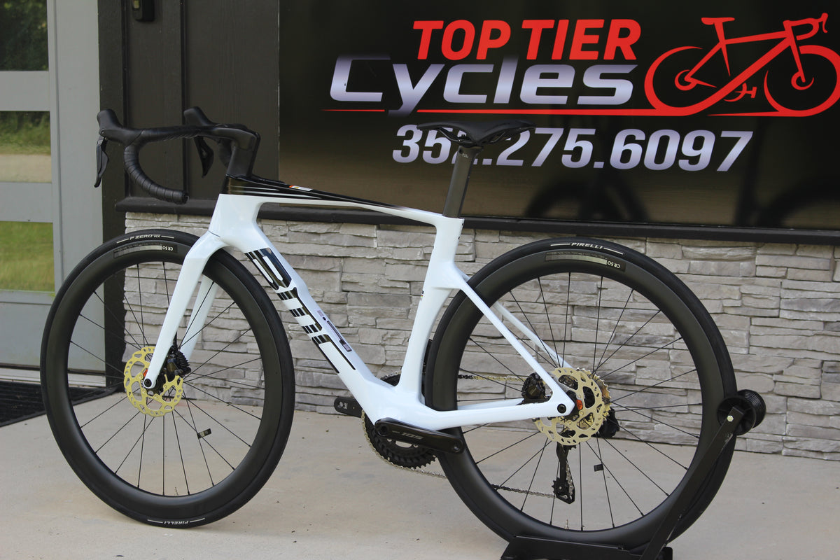 2026 BMC Teammachine R01 Aero- Di2- 17lbs- NEW!