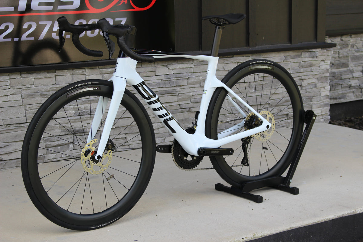 2026 BMC Teammachine R01 Aero- Di2- 17lbs- NEW!