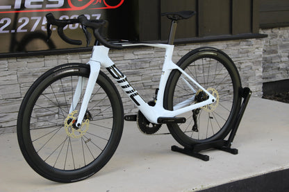 2026 BMC Teammachine R01 Aero- Di2- 17lbs- NEW!