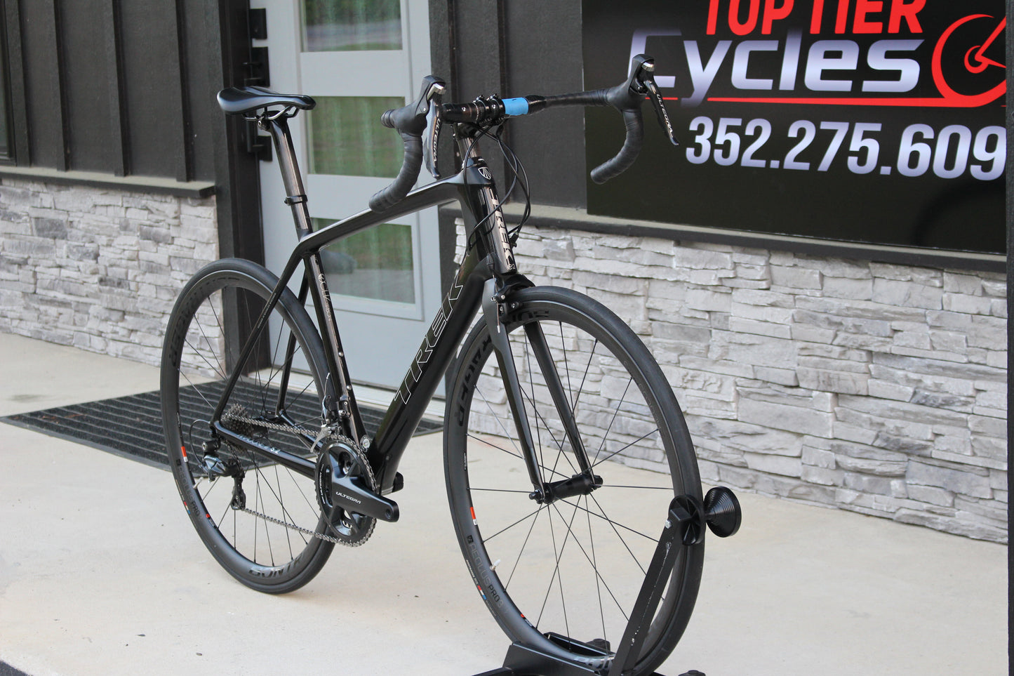 2014 Trek Madone 5.9- Carbon- Race Wheels- 16lbs