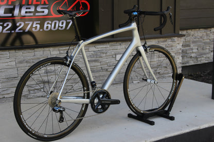 2016 Trek Domane 6.5- Ultegra Di2- Race Wheels