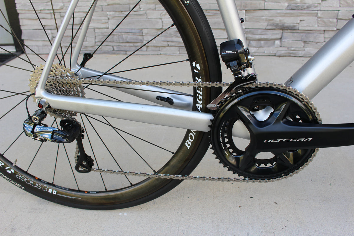 2016 Trek Domane 6.5- Ultegra Di2- Race Wheels