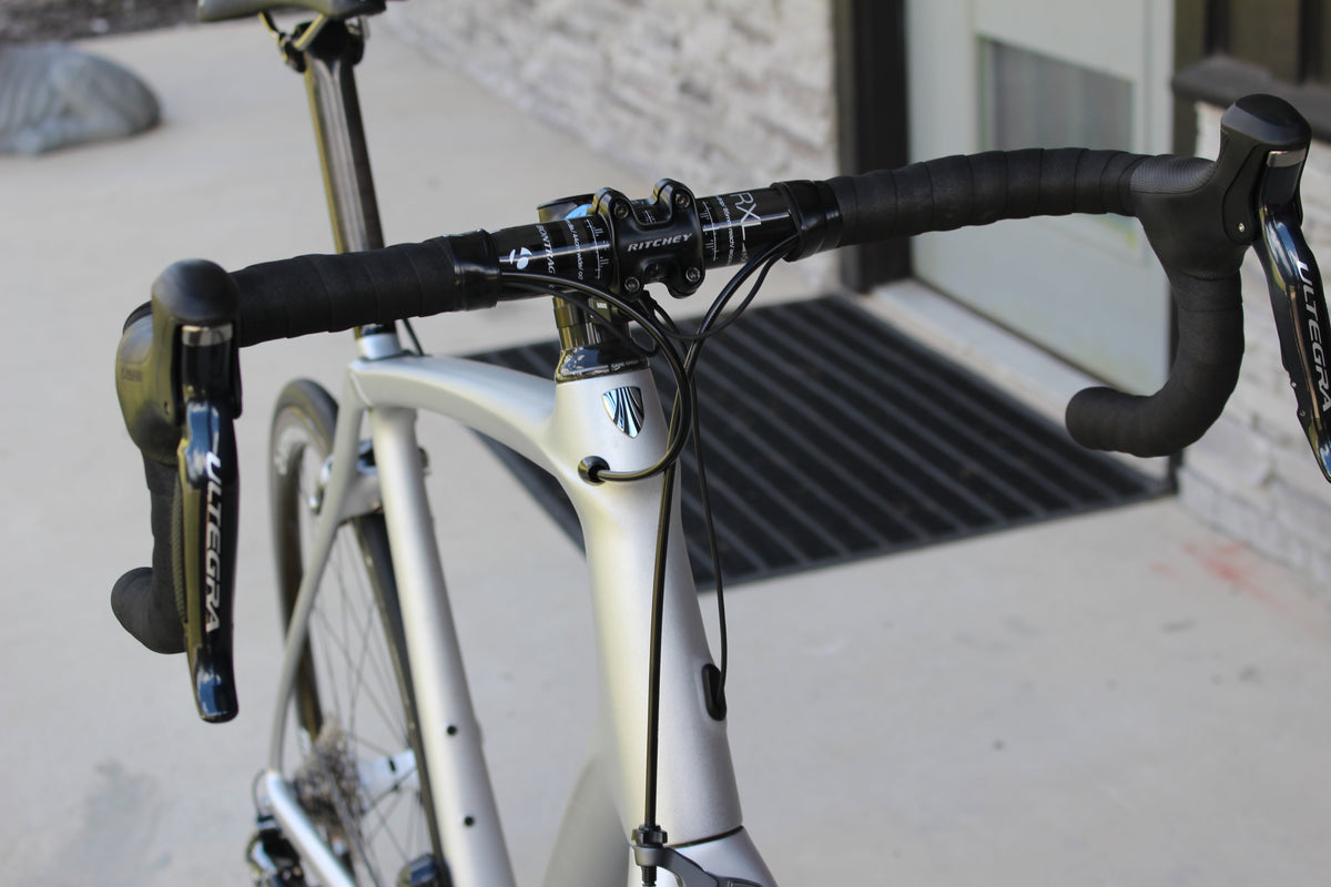 2016 Trek Domane 6.5- Ultegra Di2- Race Wheels