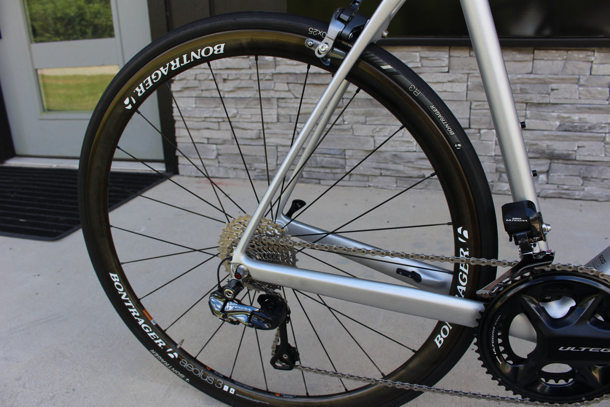 2016 Trek Domane 6.5- Ultegra Di2- Race Wheels