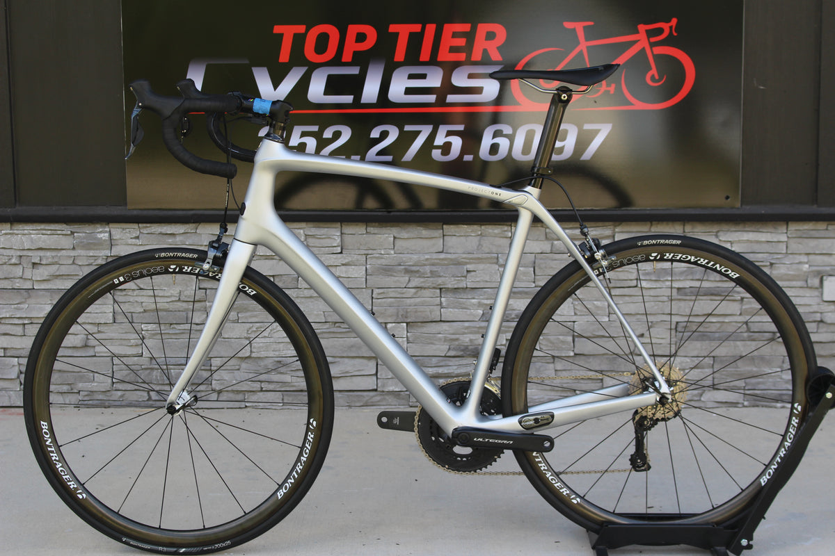 2016 Trek Domane 6.5- Ultegra Di2- Race Wheels