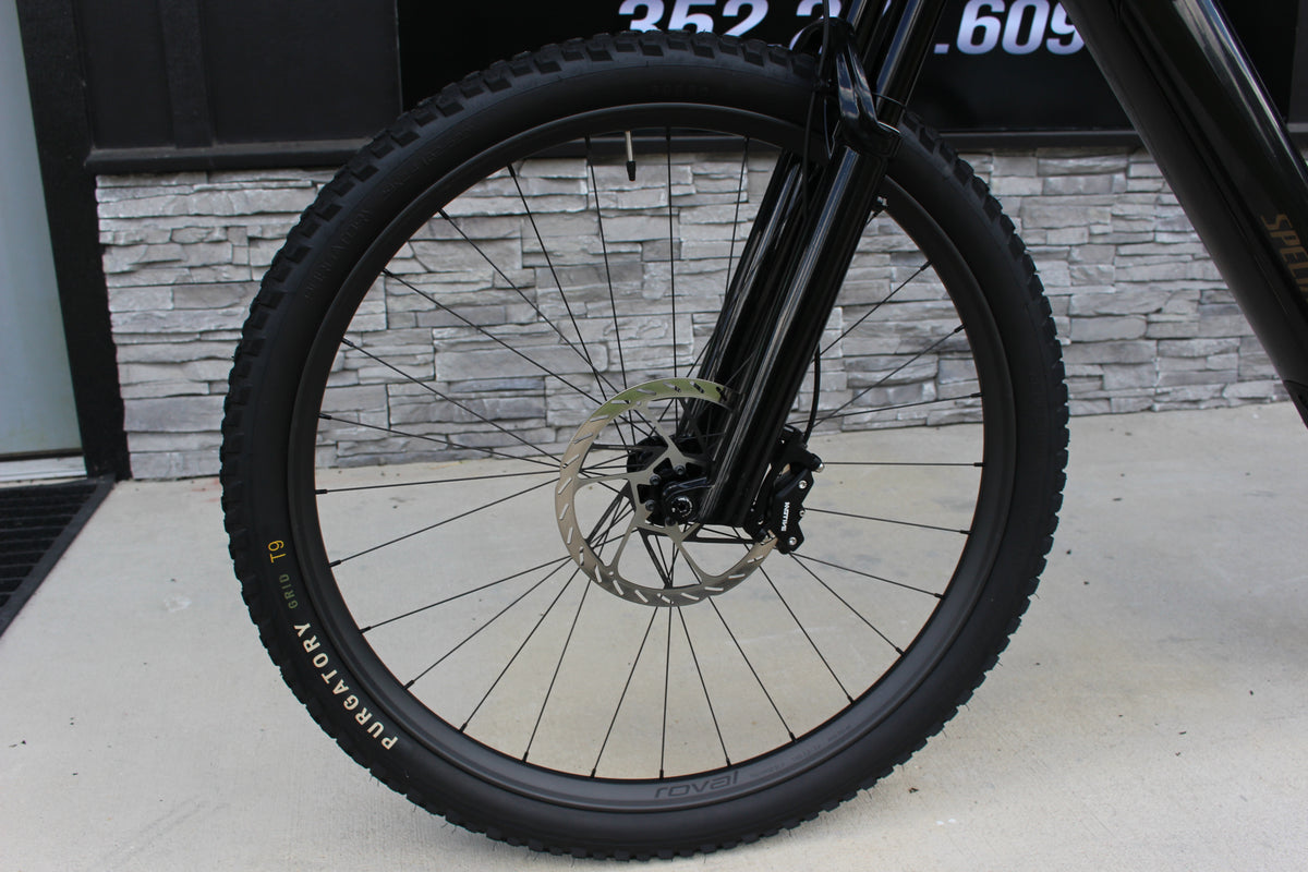 2026 Specialized Levo R Expert- Only 223 miles!- Like new!