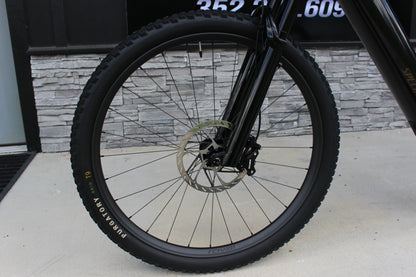 2026 Specialized Levo R Expert- Only 223 miles!- Like new!