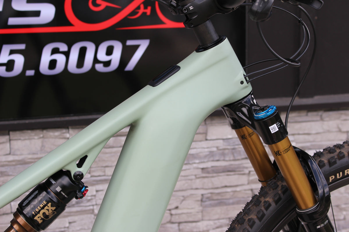 2026 Specialized Levo R Expert- Only 164 miles!- Like new!