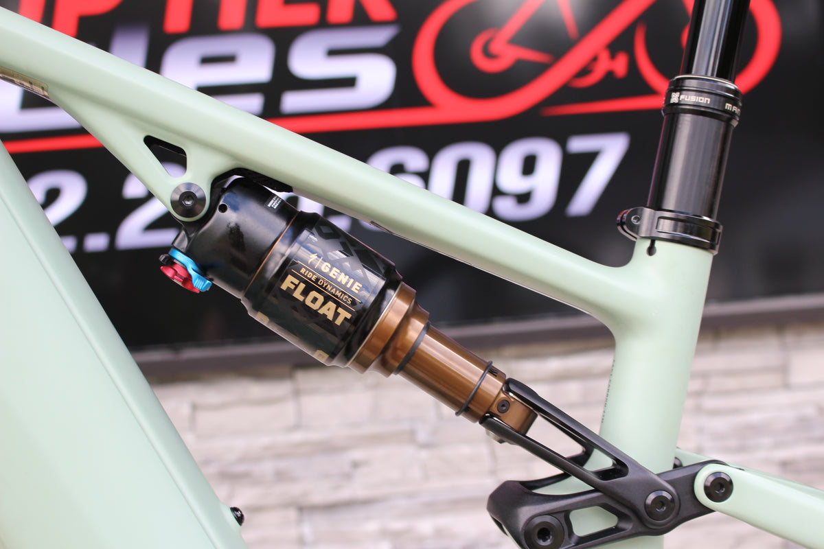 2026 Specialized Levo R Expert- Only 164 miles!- Like new!