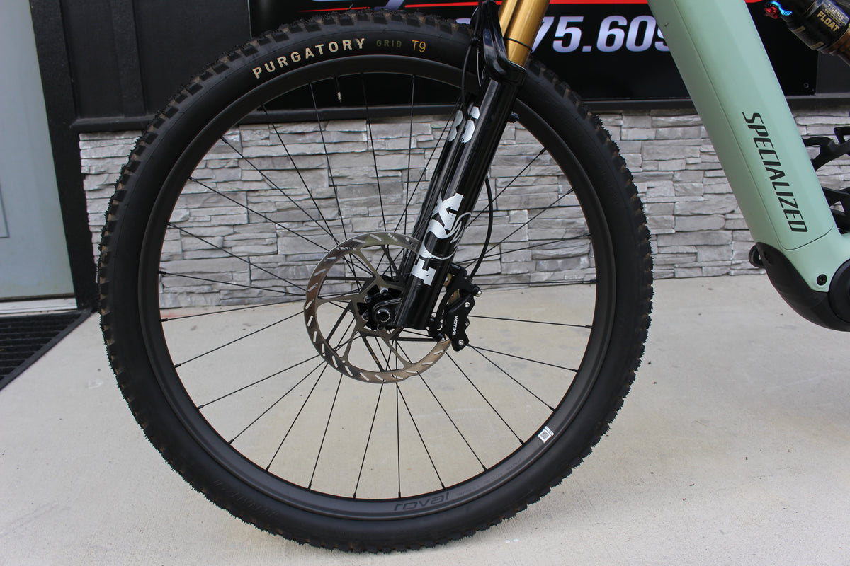 2026 Specialized Levo R Expert- Only 164 miles!- Like new!