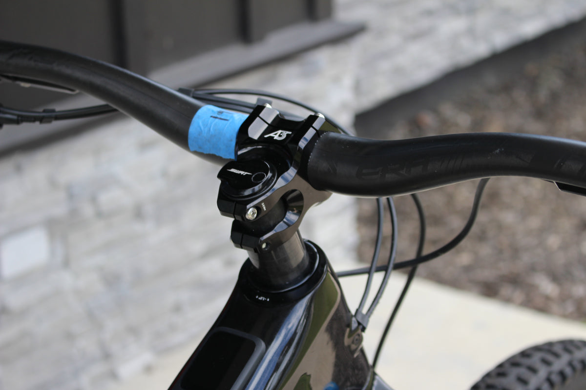 2026 Specialized Levo 4 Pro - Only 403 miles!