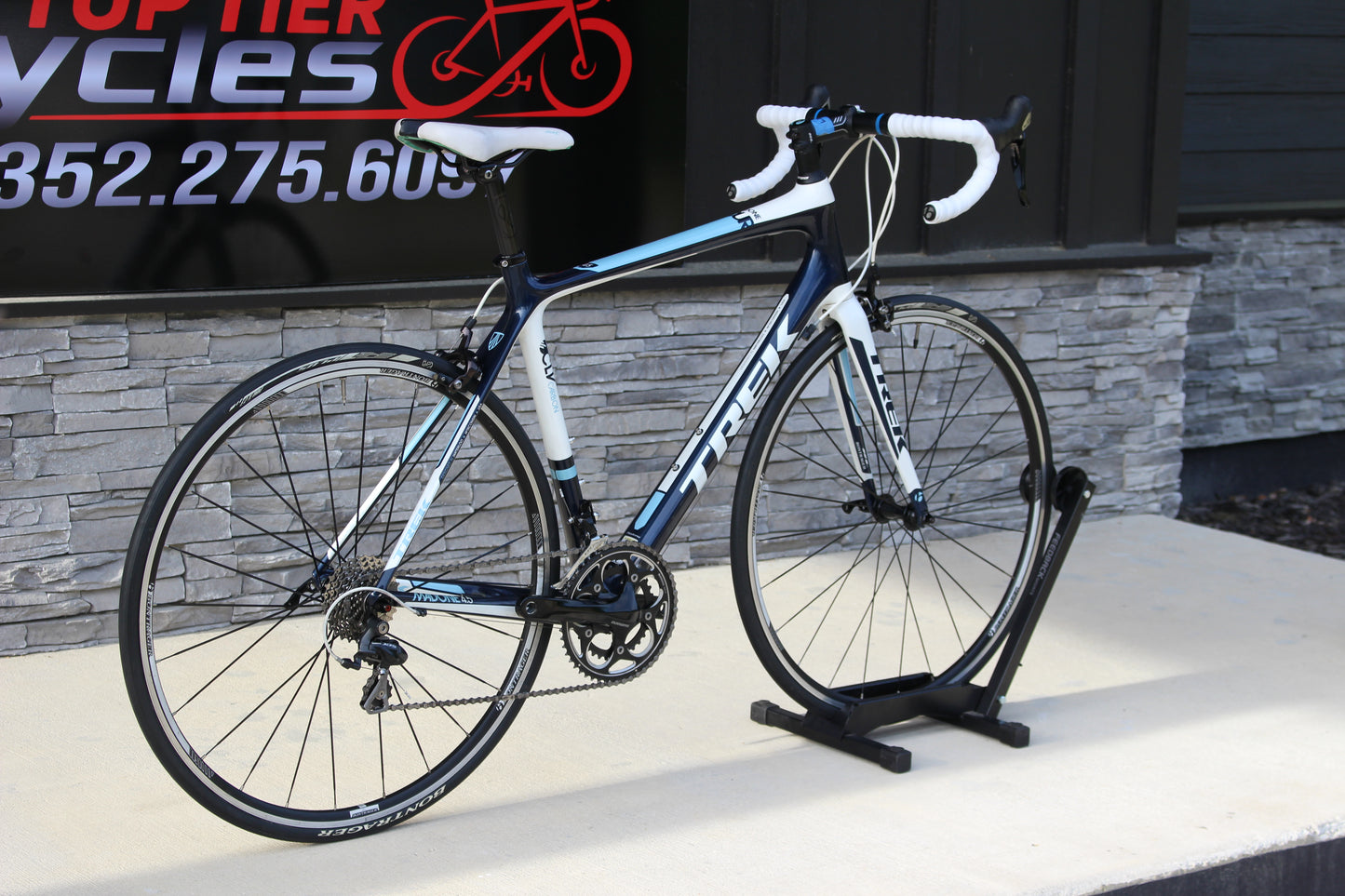 2012 Trek Madone 4.5 - Full Carbon - Shimano 105 - 18 lbs!