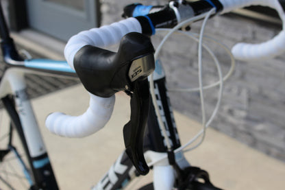 2012 Trek Madone 4.5 - Full Carbon - Shimano 105 - 18 lbs!