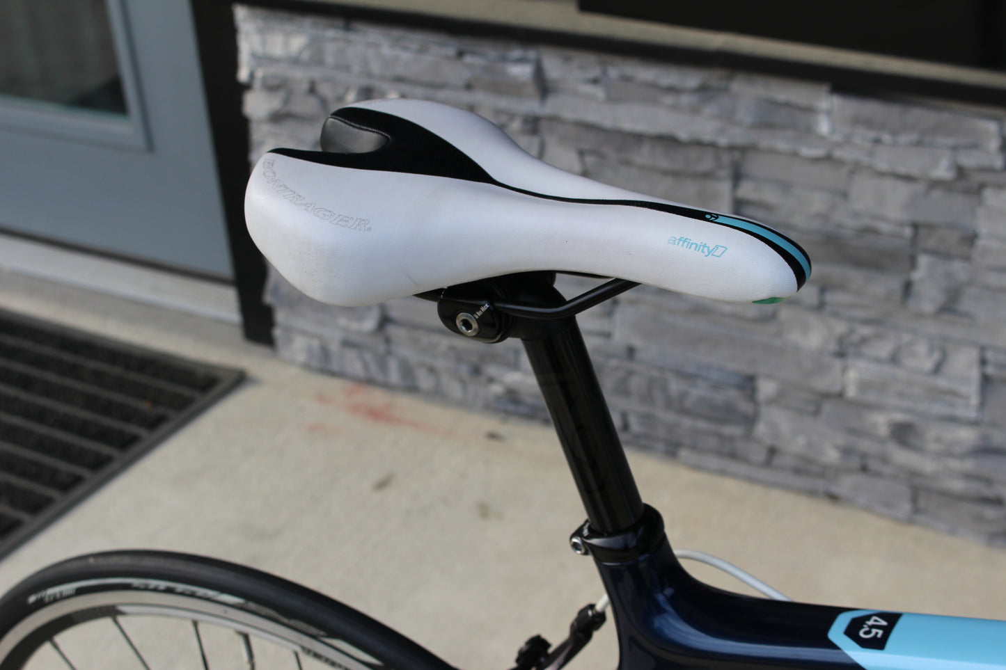 2012 Trek Madone 4.5 - Full Carbon - Shimano 105 - 18 lbs!