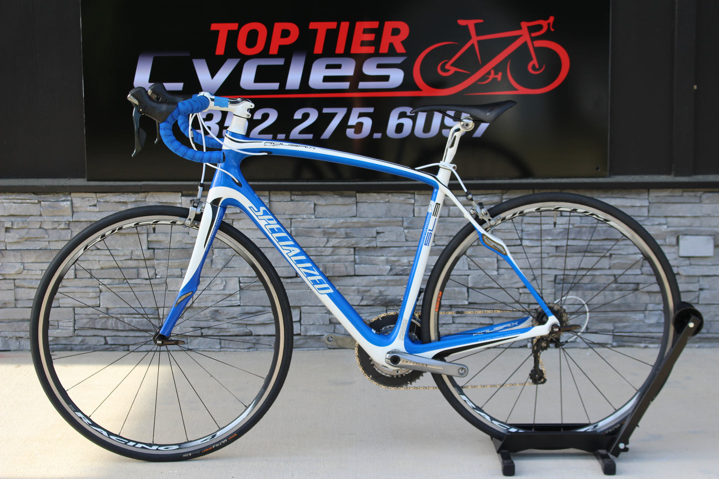 2011 Specialized Roubaix Expert- Ultegra- 17lbs