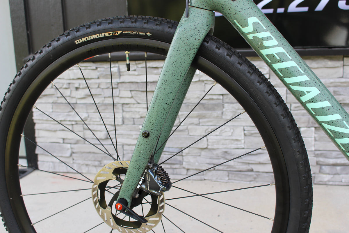 2020 Specialized Diverge Pro Disc- Di2 -20lbs