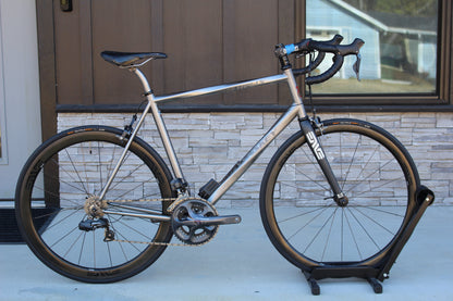 2017 Lynskey Helix- Full Titanium- 17lbs- Di2- Enve wheels