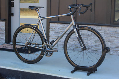 2017 Lynskey Helix- Full Titanium- 17lbs- Di2- Enve wheels