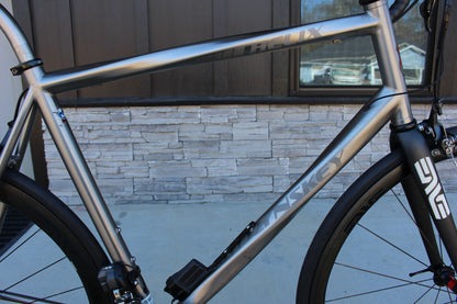 2017 Lynskey Helix- Full Titanium- 17lbs- Di2- Enve wheels