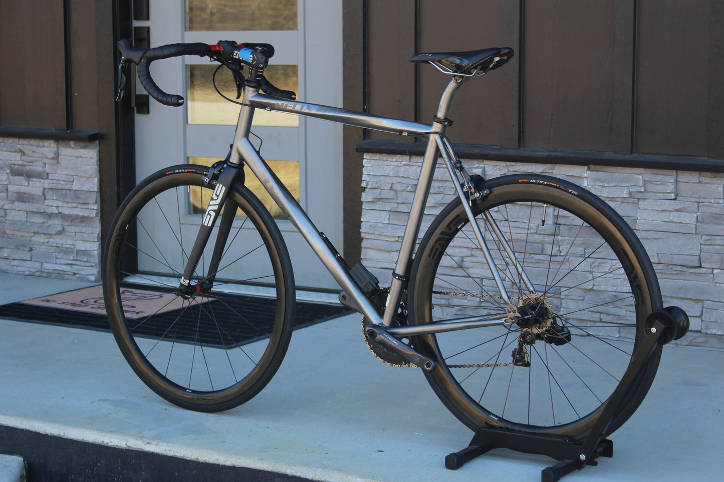 2017 Lynskey Helix- Full Titanium- 17lbs- Di2- Enve wheels
