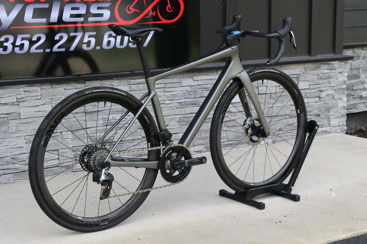 2025 Enve Melee V1- Red AXS- Enve Wheels- 16lbs