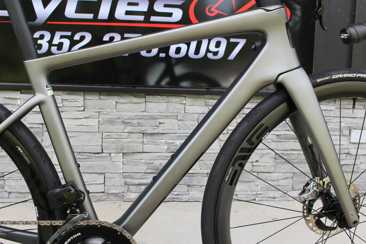 2025 Enve Melee V1- Red AXS- Enve Wheels- 16lbs