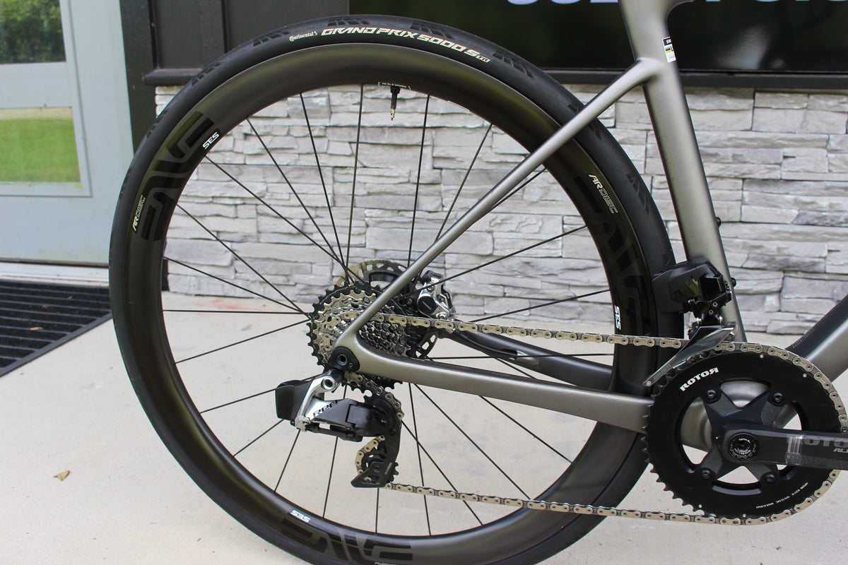2025 Enve Melee V1- Red AXS- Enve Wheels- 16lbs