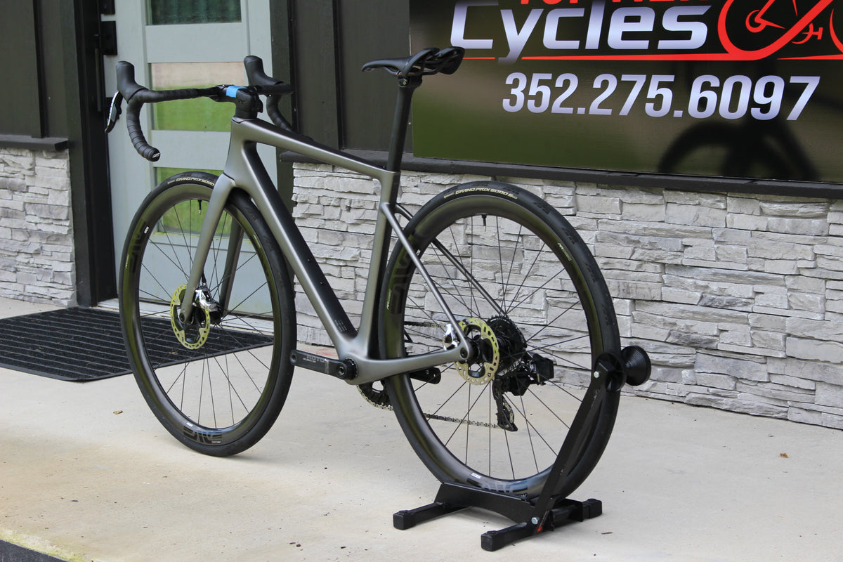 2025 Enve Melee V1- Red AXS- Enve Wheels- 16lbs