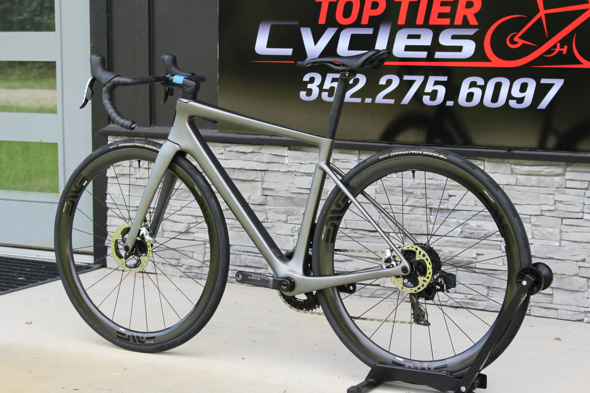 2025 Enve Melee V1- Red AXS- Enve Wheels- 16lbs