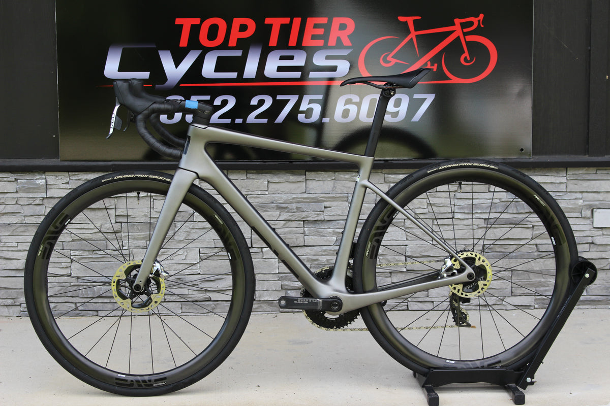 2025 Enve Melee V1- Red AXS- Enve Wheels- 16lbs