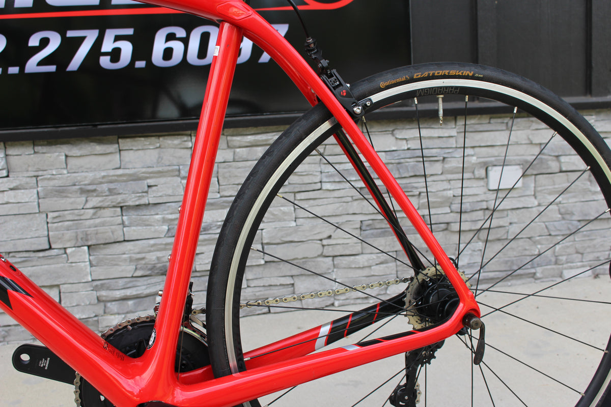 2018 Trek Domane SL 6- Ultegra- 18lbs- Carbon- CLEAN!